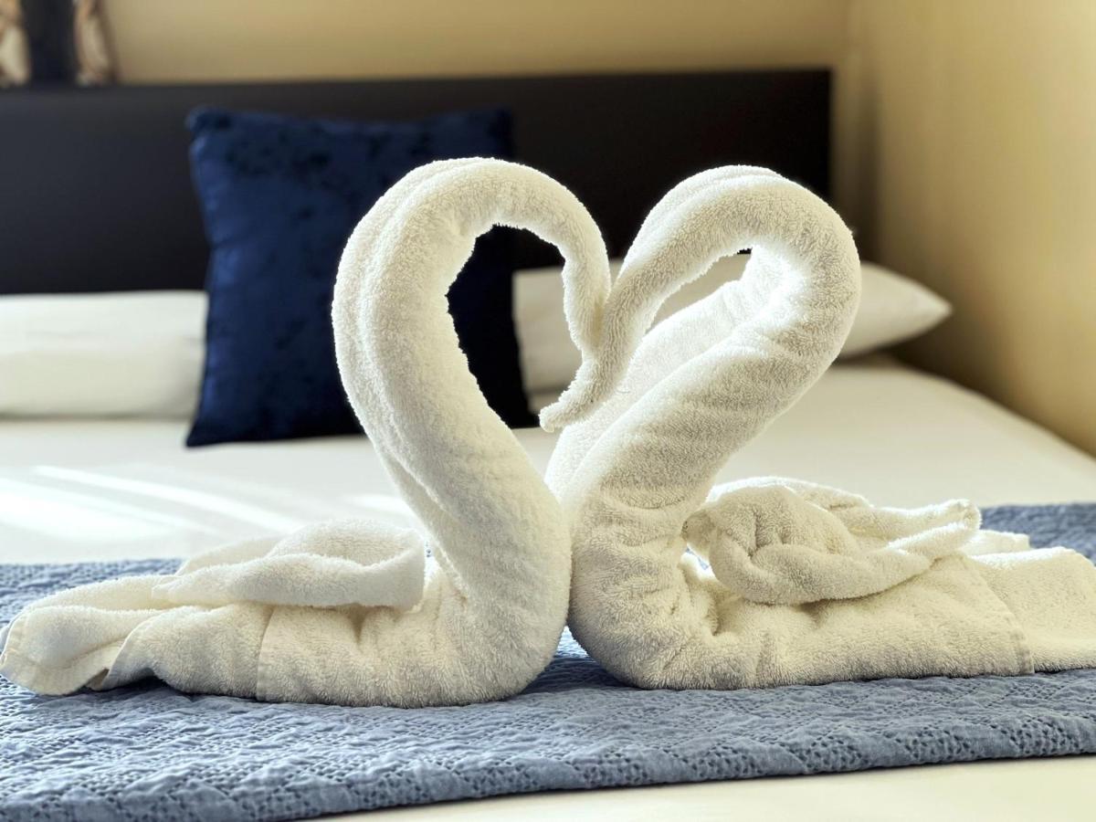 The Commongate Hotels ロンドン エクステリア 写真