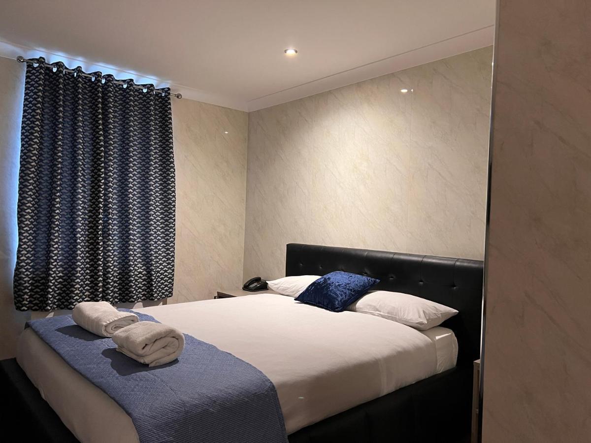 The Commongate Hotels ロンドン エクステリア 写真